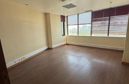 Office Space - Studio - 2 Bathrooms for rent in Al Majaz 1 - Al Majaz - Sharjah Office Space - Studio - 2 Bathrooms for rent in Al Majaz 1 - Al Majaz - Sharjah