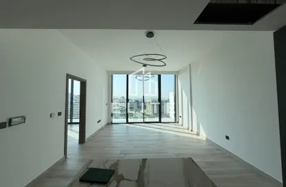 شقة - غرفة نوم - 1 حمام للايجار في اكسفورد جاردنز - ارجان - دبي