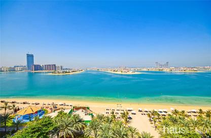 Apartment - 2 Bedrooms - 4 Bathrooms for rent in Dream Palm Residence - The Crescent - Palm Jumeirah - Dubai