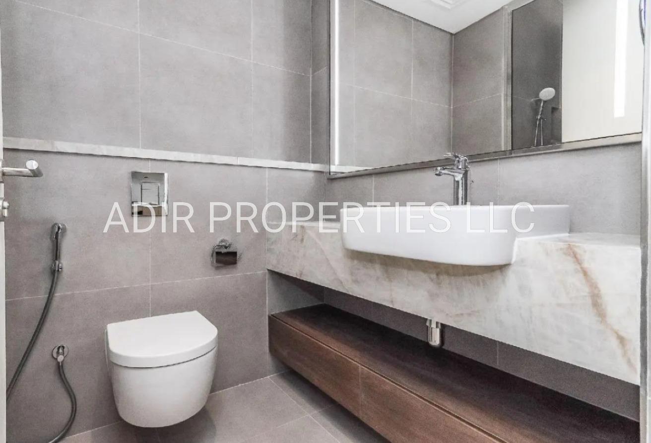 BRAND NEW STUDIO | EXCLUSIVE UNIT | READY TO MOVE photo 3