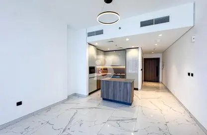 Apartment - 1 Bedroom - 2 Bathrooms for rent in Royal Regency - Business Bay - Dubai