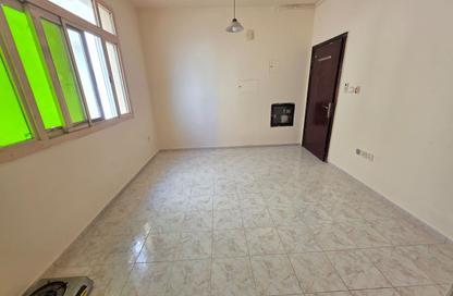 Apartment - Studio - 1 for rent in Fire Station Road - Muwaileh - Sharjah