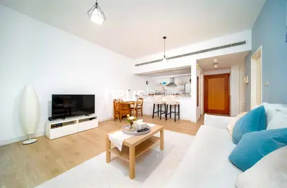 شقة - غرفة نوم - 1 حمام للايجار في الغزلان  3 - الغزلان - جرينز - دبي