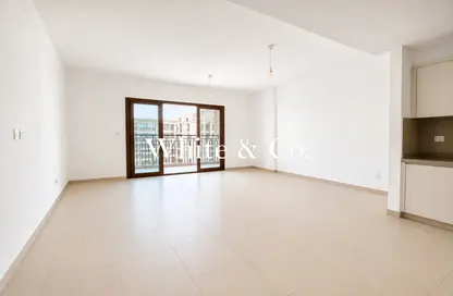 Apartment - 2 Bedrooms - 2 Bathrooms for sale in Zahra Breeze Apartments 4A - Zahra Breeze Apartments 4 - Zahra Breeze Apartments - Town Square - Dubai