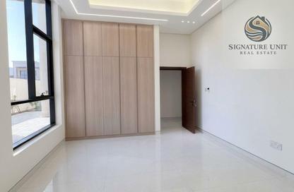 Villa - 5 - 7 for rent in Wadi Alshabak - Dubai