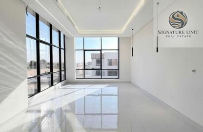 Villa - 5 - 7 for rent in Wadi Alshabak - Dubai
