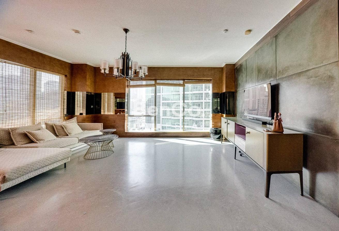 Full Water View | Upgraded | Ready To Move In photo 4