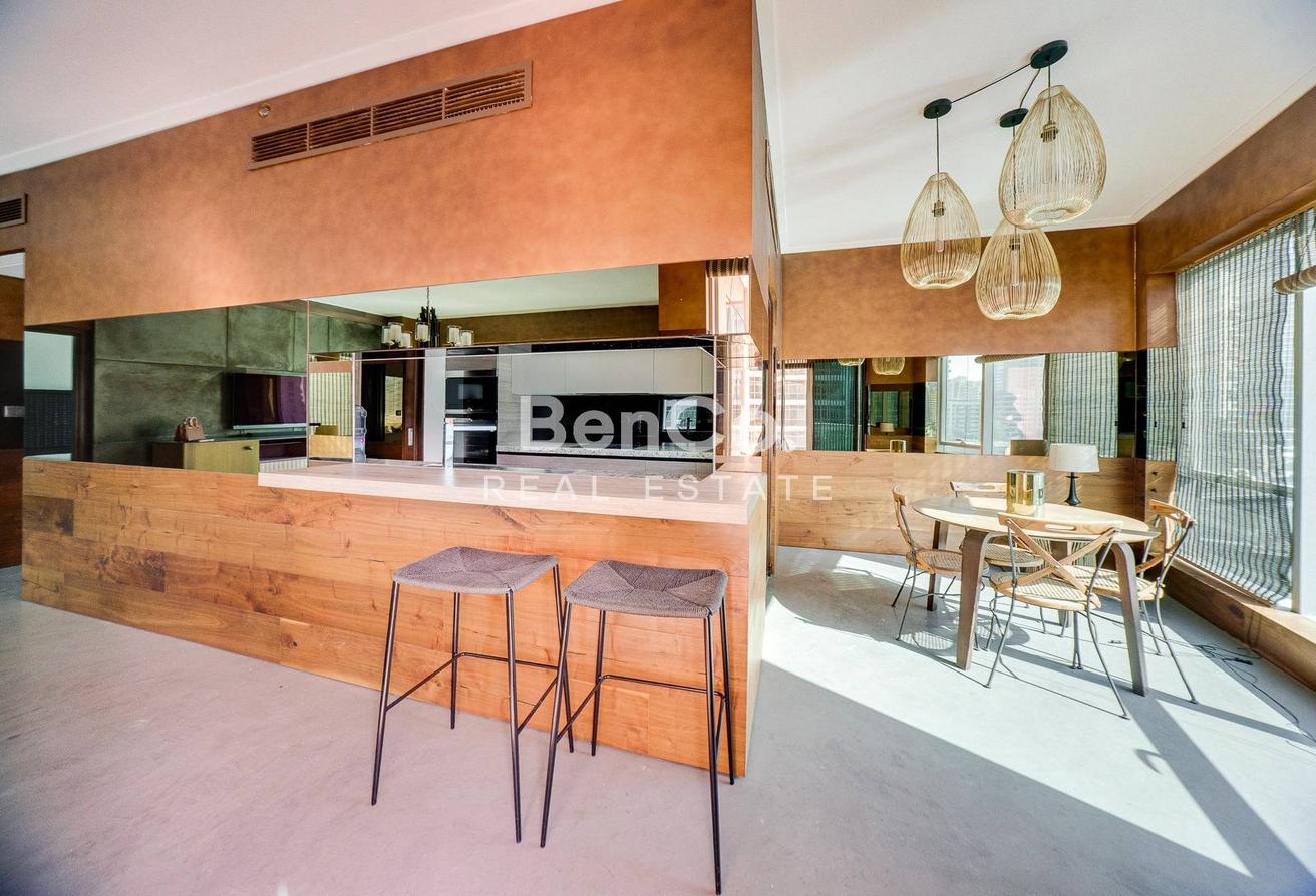Full Water View | Upgraded | Ready To Move In photo 5