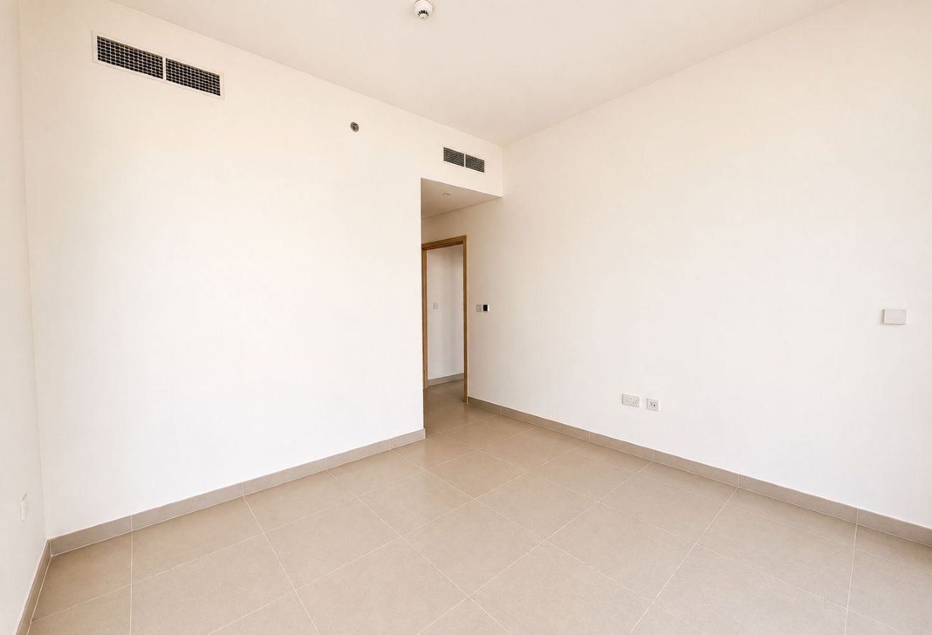 2 bedroom apartment in Golf Grand, Dubai Hills Estate: 12