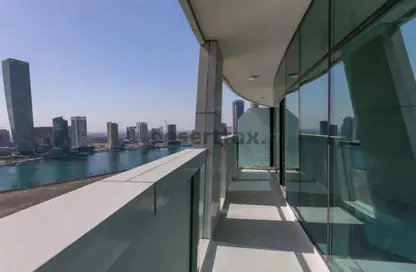 شقة - غرفة نوم - 2 حمامات للايجار في حافة الخليج - الخليج التجاري - دبي