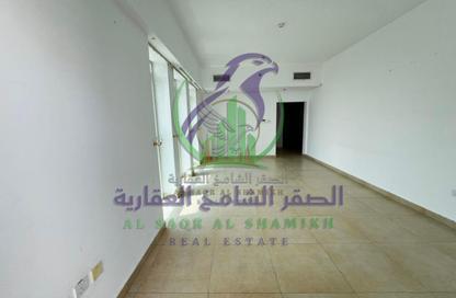 شقة - 3 غرف نوم - 4 حمامات للايجار في شارع التعاون الجديد - التعاون - الشارقة