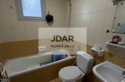 عمارة بالكامل - 8 غرف نوم - 8 حمامات للبيع في مجمع مويلح - تجارية مويلح - الشارقة