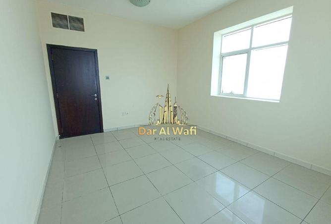 84063104 - Property Image 3