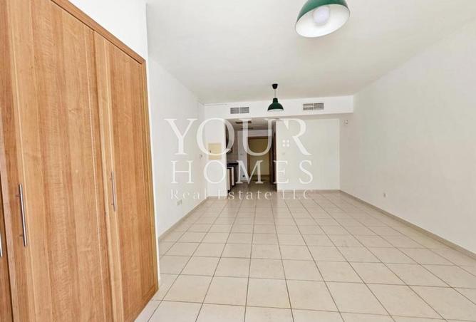 128352165 - Property Image 3