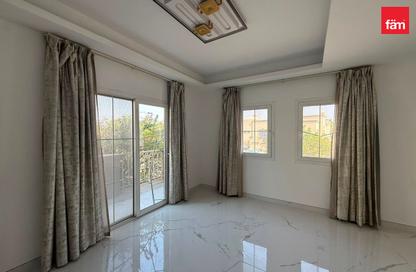 Villa - 2 Bedrooms - 3 Bathrooms for rent in Springs 11 - The Springs - Dubai