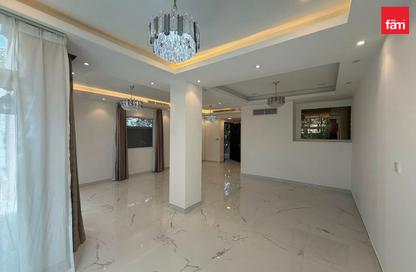 Villa - 2 Bedrooms - 3 Bathrooms for rent in Springs 11 - The Springs - Dubai