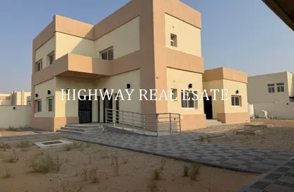 Villa - 4 Bedrooms - 4 Bathrooms for rent in Al Suyoh - Sharjah