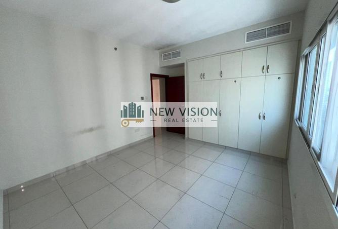 77366232 - Property Image 3