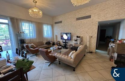 Apartment - 3 Bedrooms - 4 Bathrooms for sale in Dickens Circus 2 - Dickens Circus - Motor City - Dubai