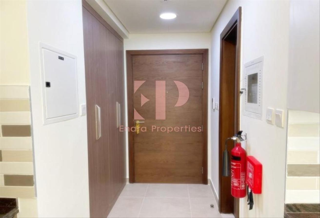 Spacious | Prime Location| Furnished Studio photo 3