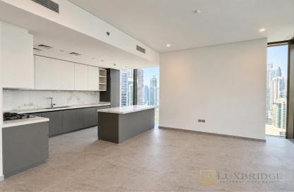 Apartment - 3 - 5 for rent in Peninsula Four - Peninsula - Business Bay - Dubai