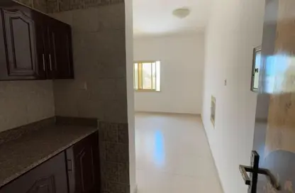 Apartment - 1 Bathroom for rent in Rawan Building - Al Naimiya - Al Nuaimiya - Ajman