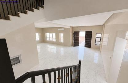 Villa - 4 Bedrooms - 5 Bathrooms for rent in Al Aweer 1 - Al Aweer - Dubai