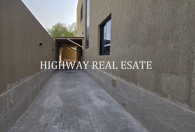 136070713 - Property Image 2