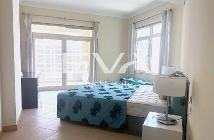 Apartment - 2 - 3 for rent in Al Das - Shoreline Apartments - Palm Jumeirah - Dubai