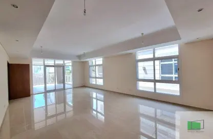 تاون هاوس - 4 غرف نوم - 6 حمامات للايجار في قرية الفرسان - مدينة خليفة - أبوظبي