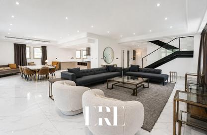 Villa - 4 - 5 for sale in District 3 - Jumeirah Park - Dubai Villa - 4 - 5 for sale in District 3 - Jumeirah Park - Dubai