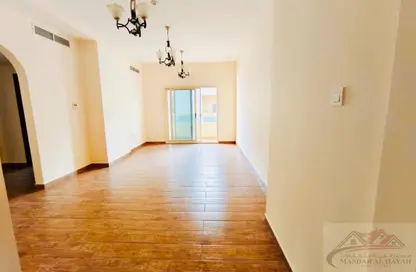 Apartment - 1 Bedroom - 2 Bathrooms for rent in Muwaileh 29 Building - Muwaileh - Sharjah