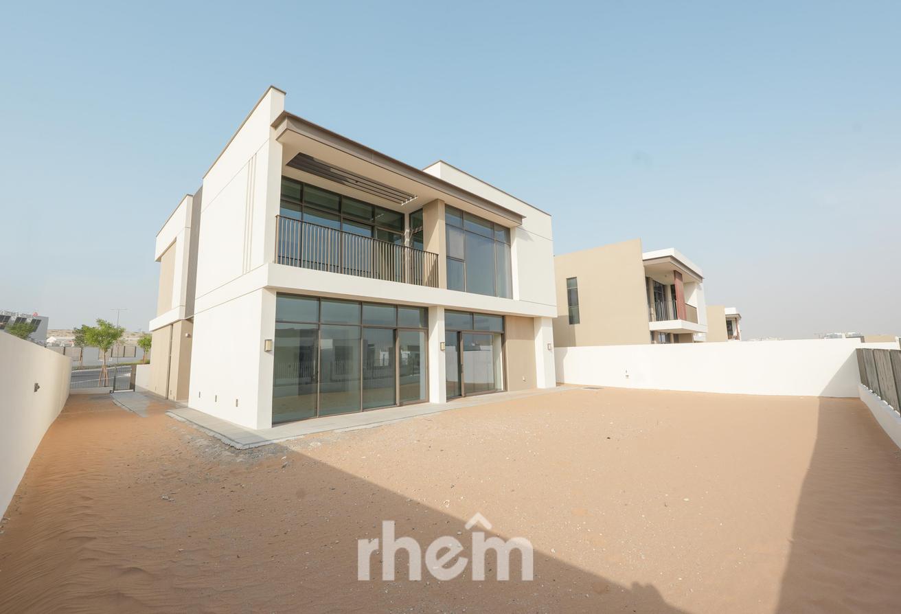 Elegance | Spacious Villa | Private Garden photo 14
