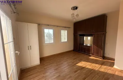 Villa - 2 Bedrooms - 3 Bathrooms for rent in Springs 15 - The Springs - Dubai