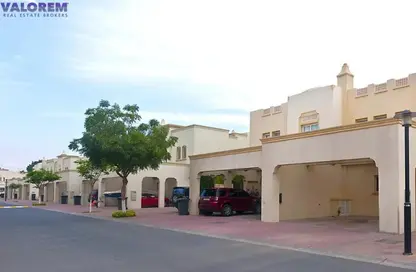 فيلا - 2 غرف نوم - 3 حمامات للايجار في الينابيع 15 - الينابيع - دبي