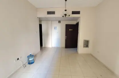 شقة - غرفة نوم - 1 حمام للايجار في المجرة - الشرق - الشارقة