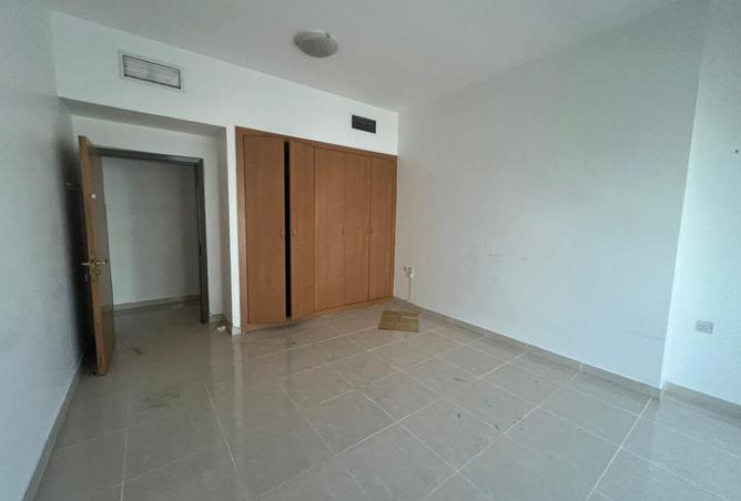 74231937 - Property Image 2