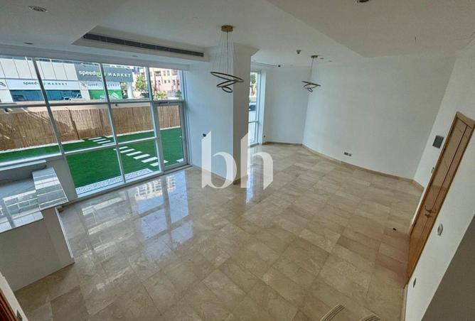 57764826 - Property Image 2