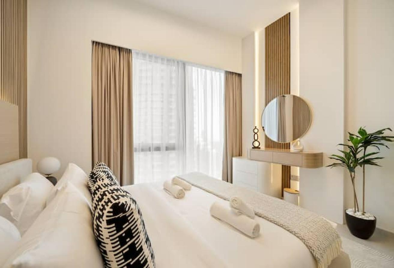 Signature Grande | Furnished | All Bills photo 6
