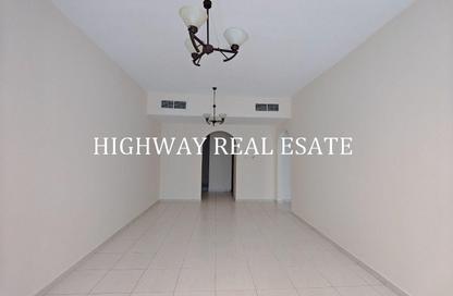 Apartment - 1 Bedroom - 2 Bathrooms for rent in Muwaileh 29 Building - Muwaileh - Sharjah