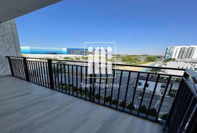 72725136 - Property Main Image