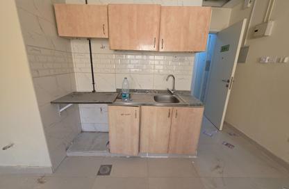 Apartment - Studio - 1 for rent in Fire Station Road - Muwaileh - Sharjah