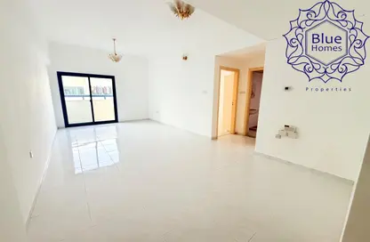 Apartment - 1 Bedroom - 2 Bathrooms for rent in Corniche Building - Umm Hurair 1 - Umm Hurair - Bur Dubai - Dubai