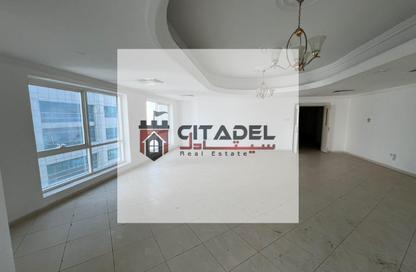 Apartment - 3 - 4 for rent in Al Majaz 3 - Al Majaz - Sharjah