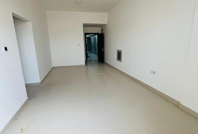 83242845 - Property Image 2