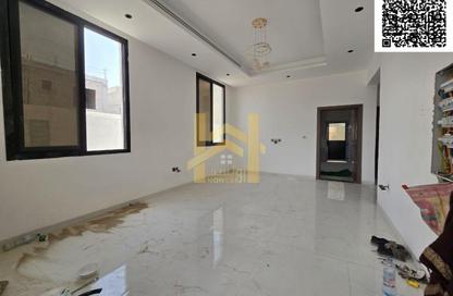Villa - 5 Bedrooms - 7 Bathrooms for sale in Al Yasmeen 1 - Al Yasmeen - Ajman