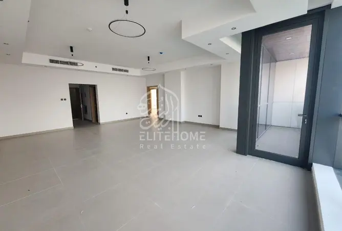162812105 - Property Image 3