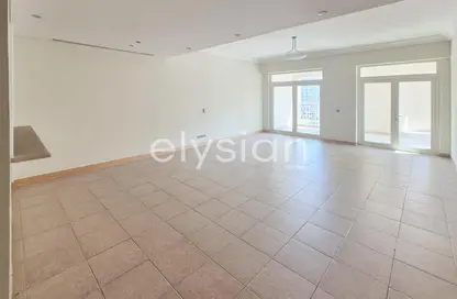 Apartment - 2 Bedrooms - 3 Bathrooms for rent in Al Hamri - Shoreline Apartments - Palm Jumeirah - Dubai