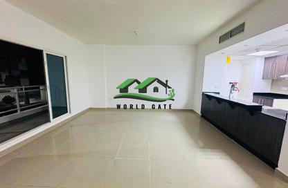 Apartment - 2 - 2 for rent in Tower 17 - Al Reef Downtown - Al Reef - Abu Dhabi