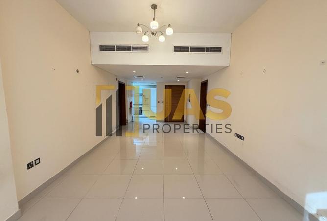 Huge 1Bed | All Kitchen Appliances | Near Metro